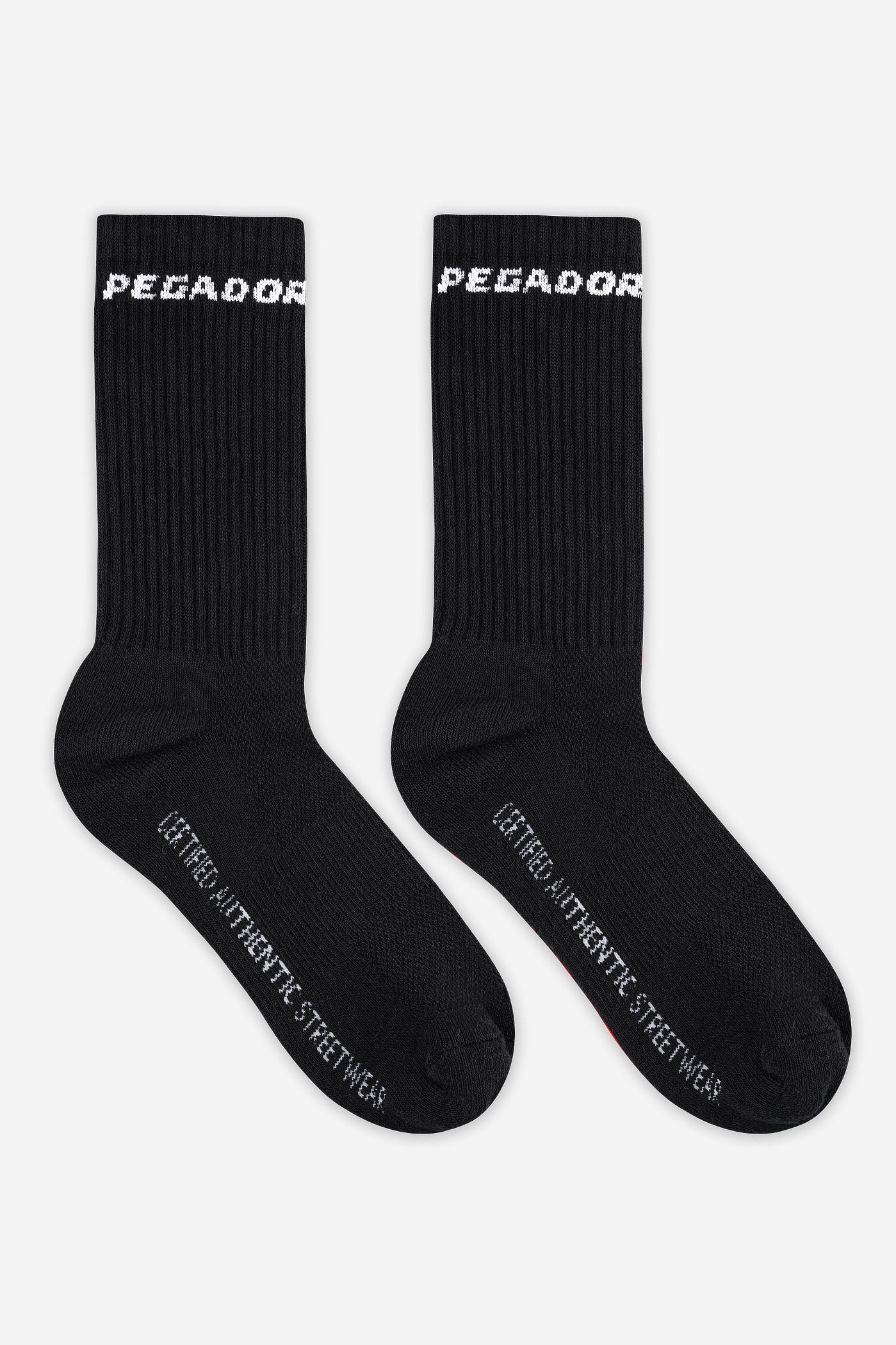 Pegador Certified Side Logo Socks Black White Hauptansicht aus der Never Too Late Kollektion für Herren
