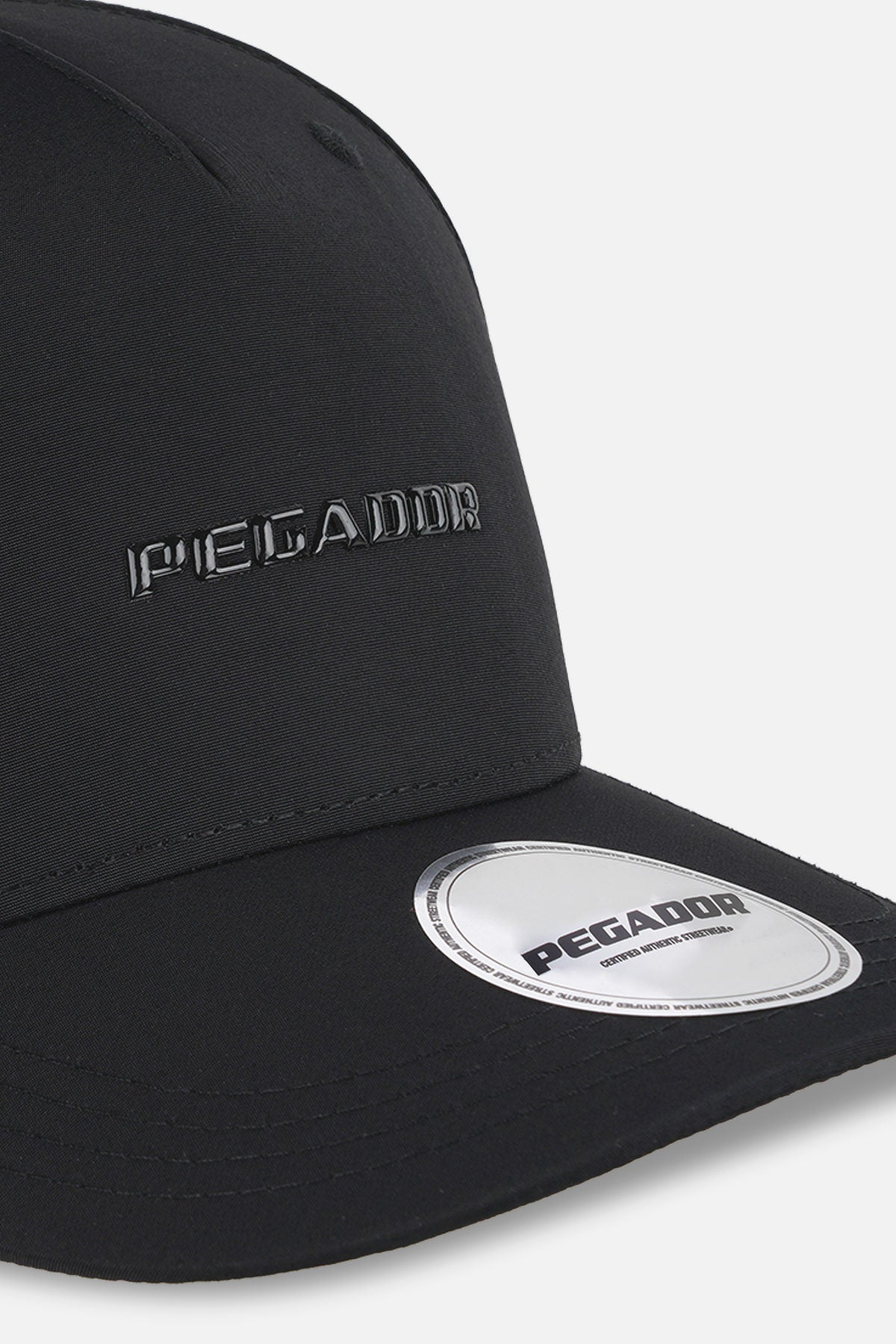 Pegador Logo Crushed Nylon Cap Black Gegenansicht aus der Never Too Late Kollektion für Herren