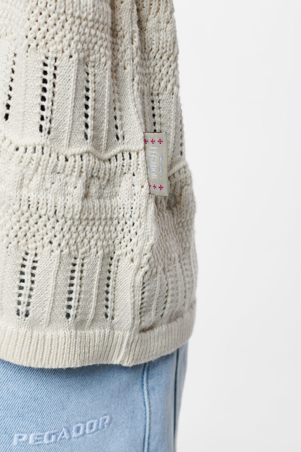 Pegador Degraves Crochet Shirt Unbleached Detailshot aus der Finer Things Kollektion für Herren