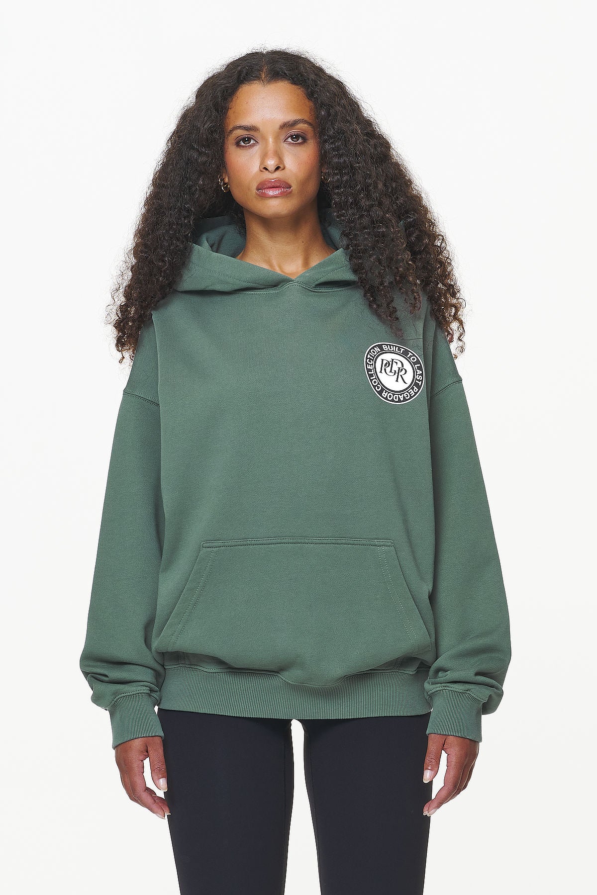 Pegador Lydney Oversized Hoodie Vintage Washed Garden Green Seitenansicht aus der Built to Last Kollektion für DaHerren