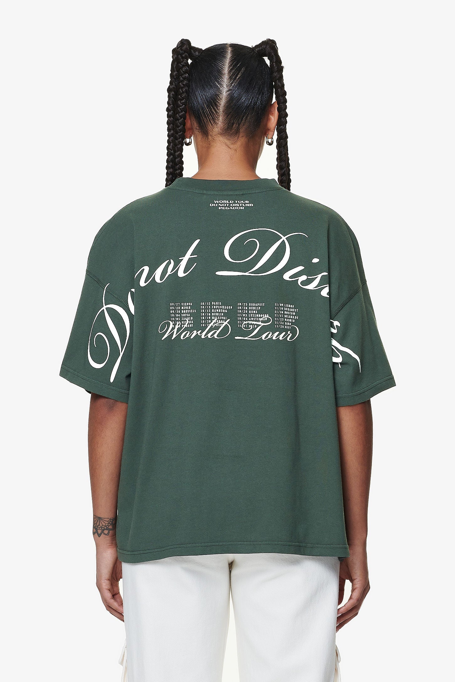 Pegador Vrena Heavy Oversized Tee Washed Sage Green Hauptansicht aus der Do not Disturb Kollektion für DaHerren