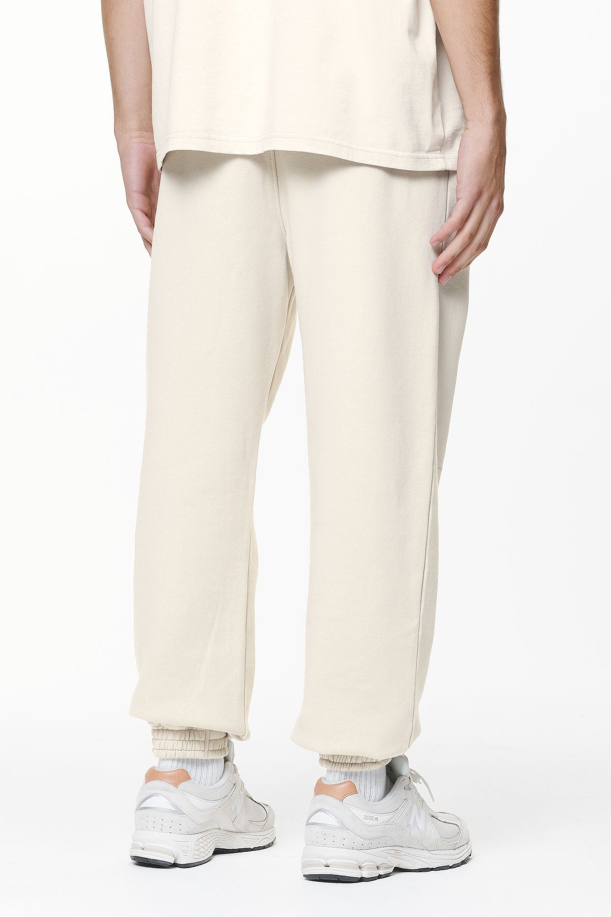 Pegador Logo Heavy Sweat Jogger Washed Dust Cream Gum Gegenansicht aus der Do not Disturb Kollektion für Herren