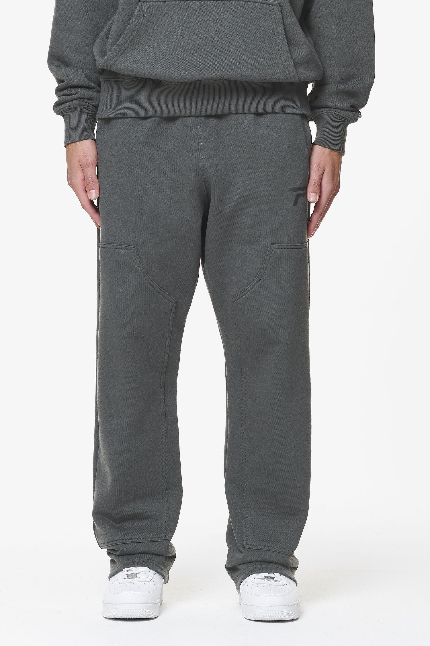 Pegador Tacona Carpenter Sweat Pants Washed Volcano Grey Hauptansicht aus der Do not Disturb Kollektion für Herren