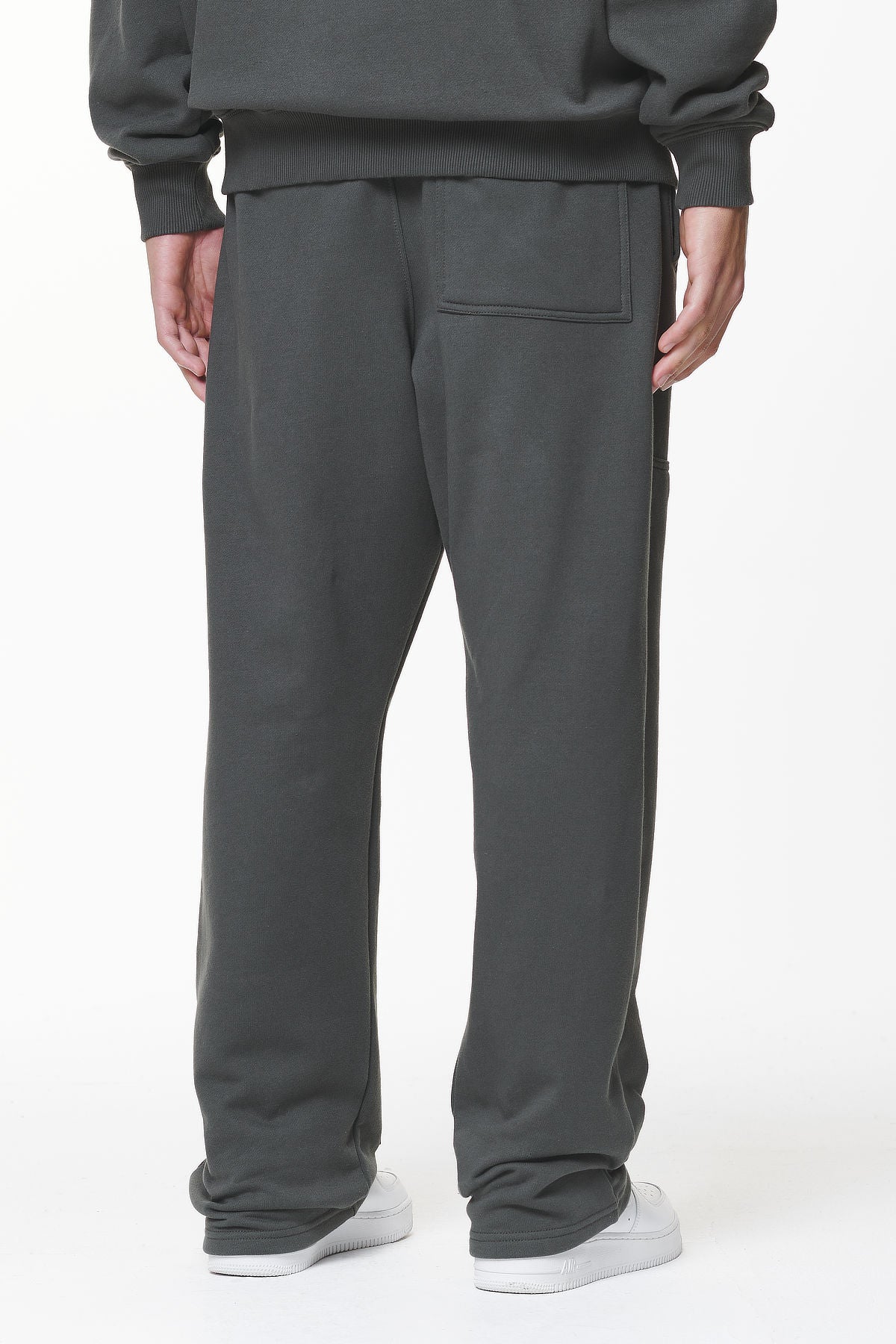 Pegador Tacona Carpenter Sweat Pants Washed Volcano Grey Gegenansicht aus der Do not Disturb Kollektion für Herren