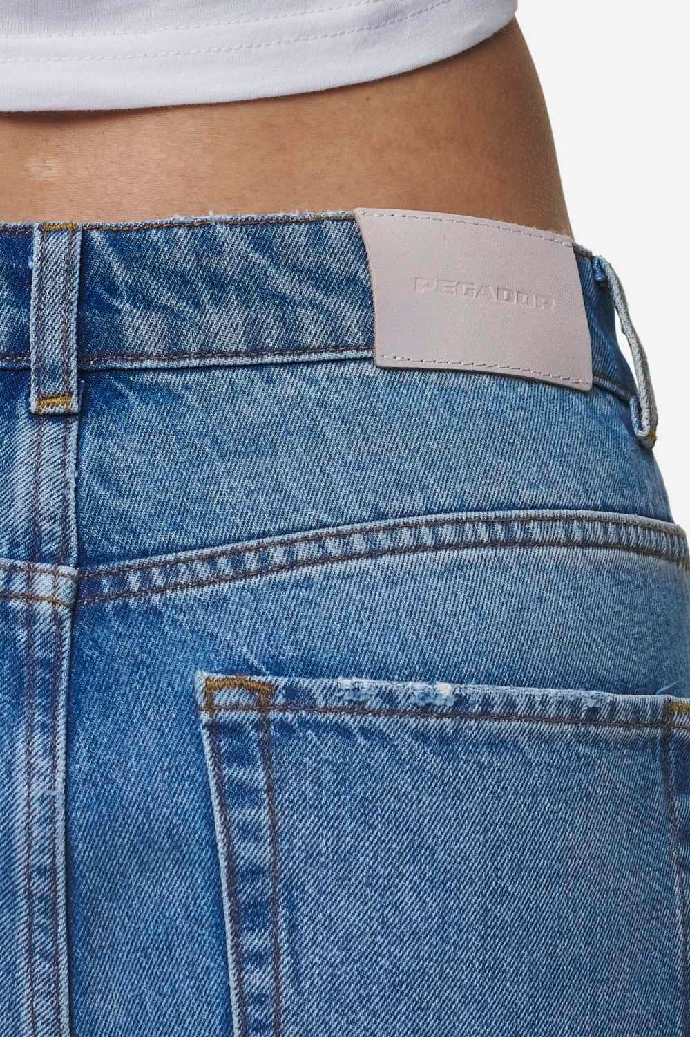 Pegador Mally Super Baggy Jeans Washed Blue Detailshot aus der Most Alive Kollektion für DaHerren