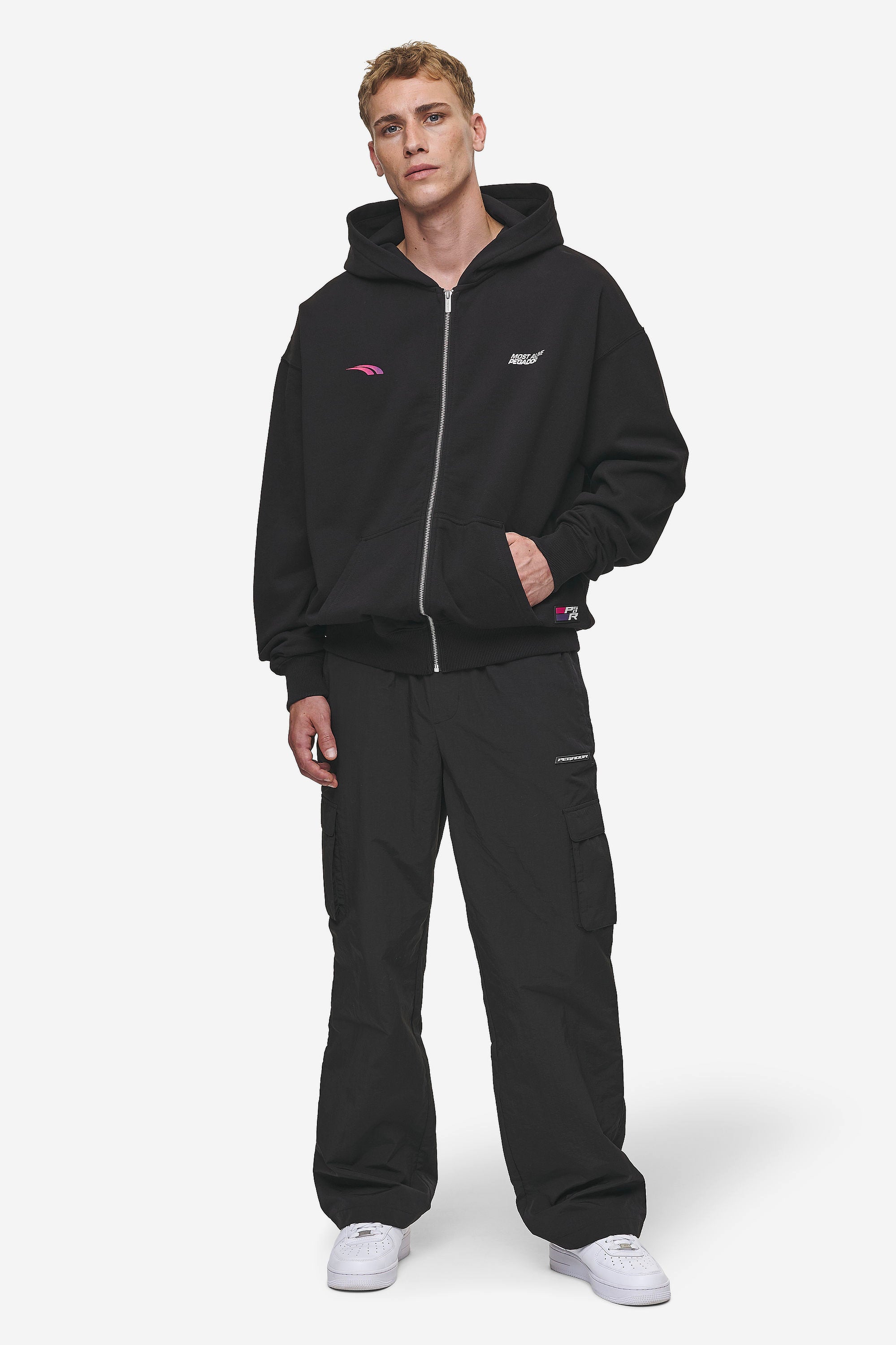 Pegador Clayton Oversized Sweat Jacket Washed Black Ganzkörper Bild aus der Most Alive Kollektion für Herren