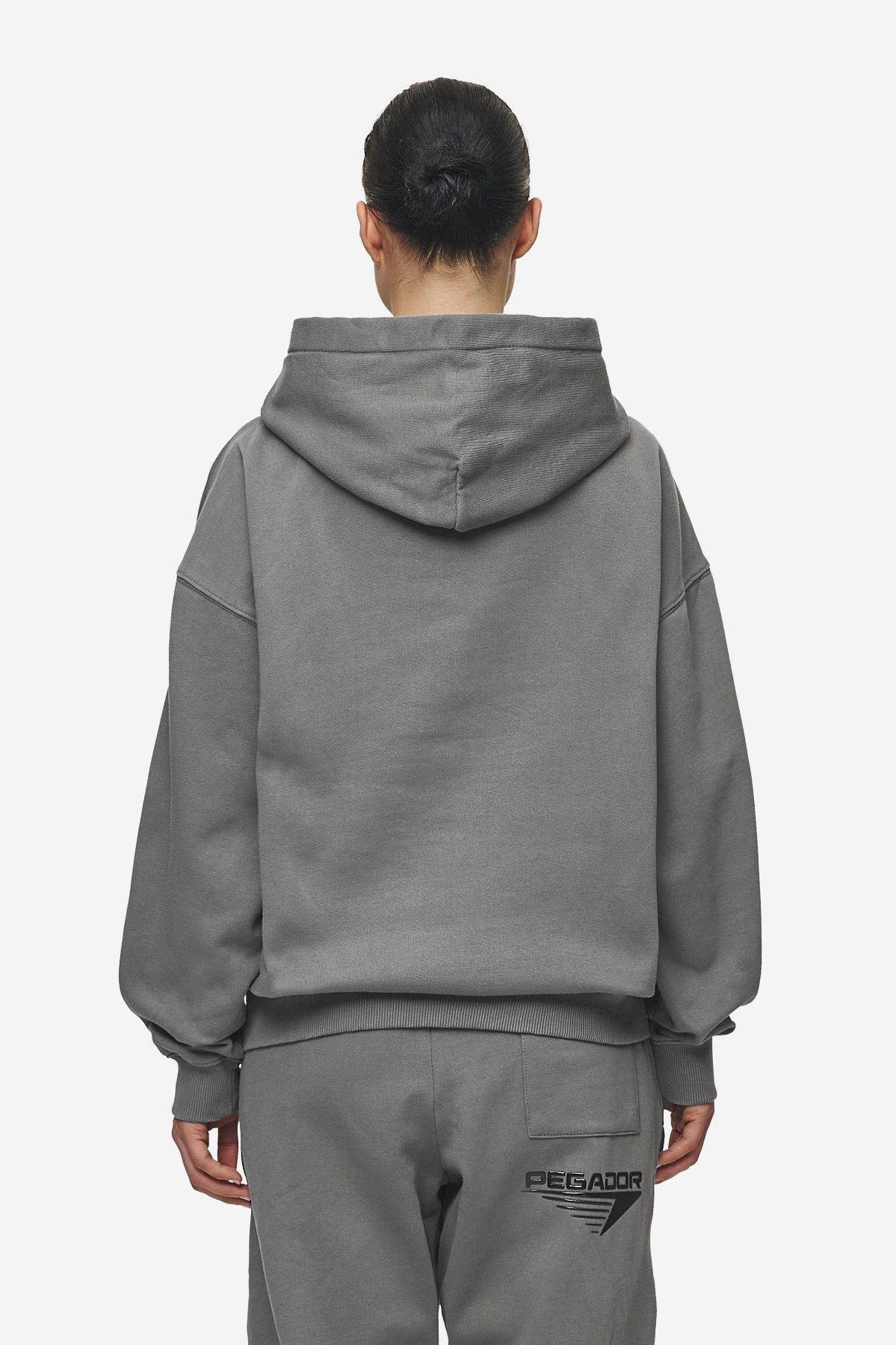 Pegador Amira Oversized Hoodie Washed Deep Grey Black Gegenansicht aus der Most Alive Kollektion für DaHerren