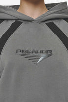 Pegador Amira Oversized Hoodie Washed Deep Grey Black Detailshot aus der Most Alive Kollektion für DaHerren