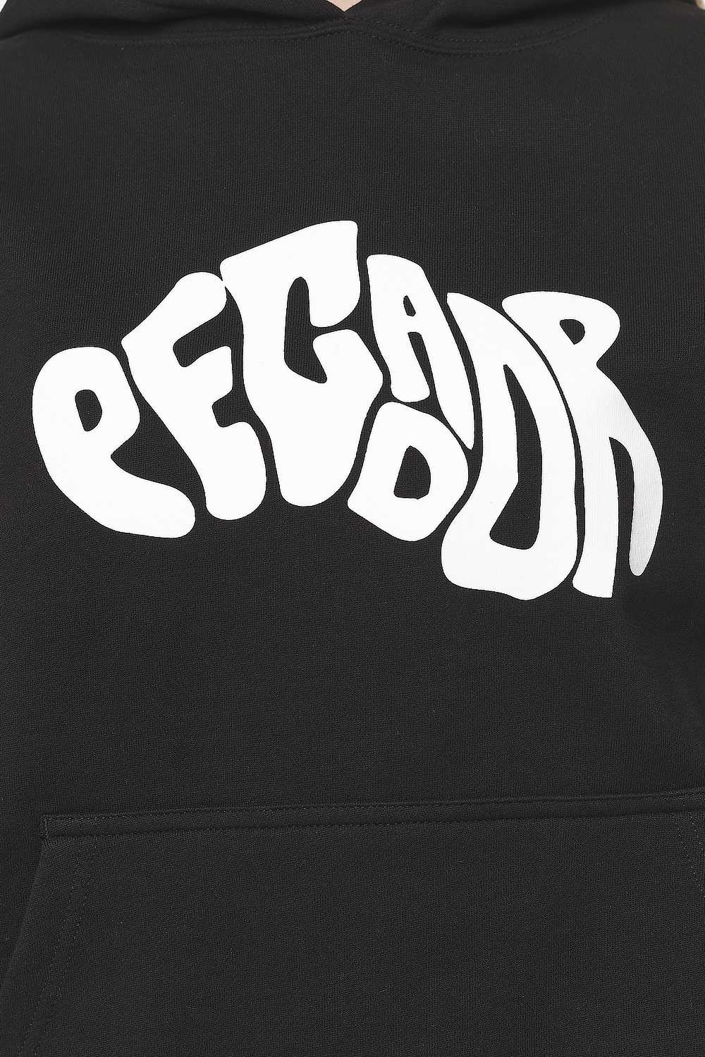 Pegador Paluma Oversized Hoodie Black Detailshot aus der Never Too Late Kollektion für DaHerren