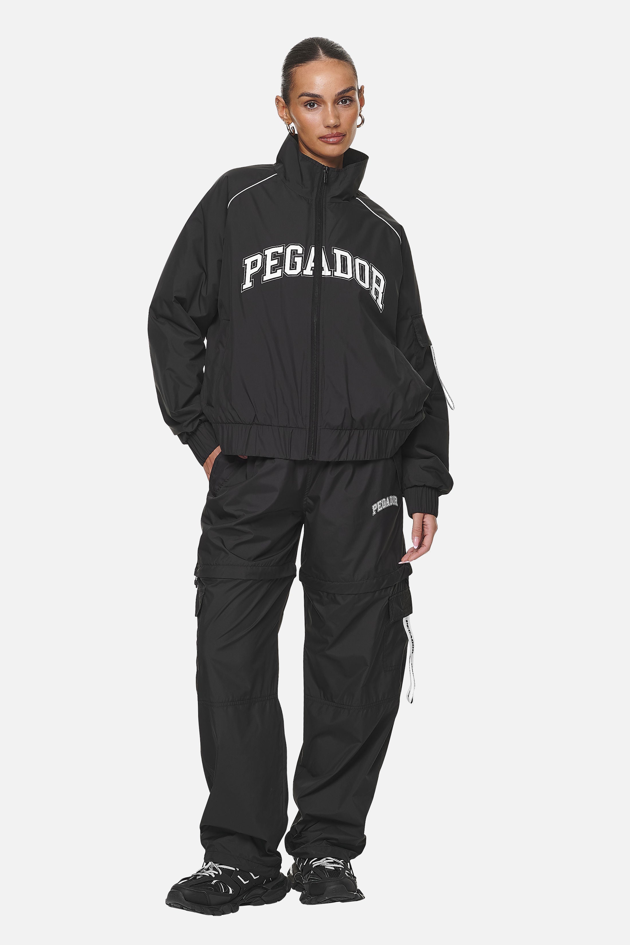 Pegador Bulman Tracksuit Jacket Black Ganzkörper Bild aus der Never Too Late Kollektion für DaHerren