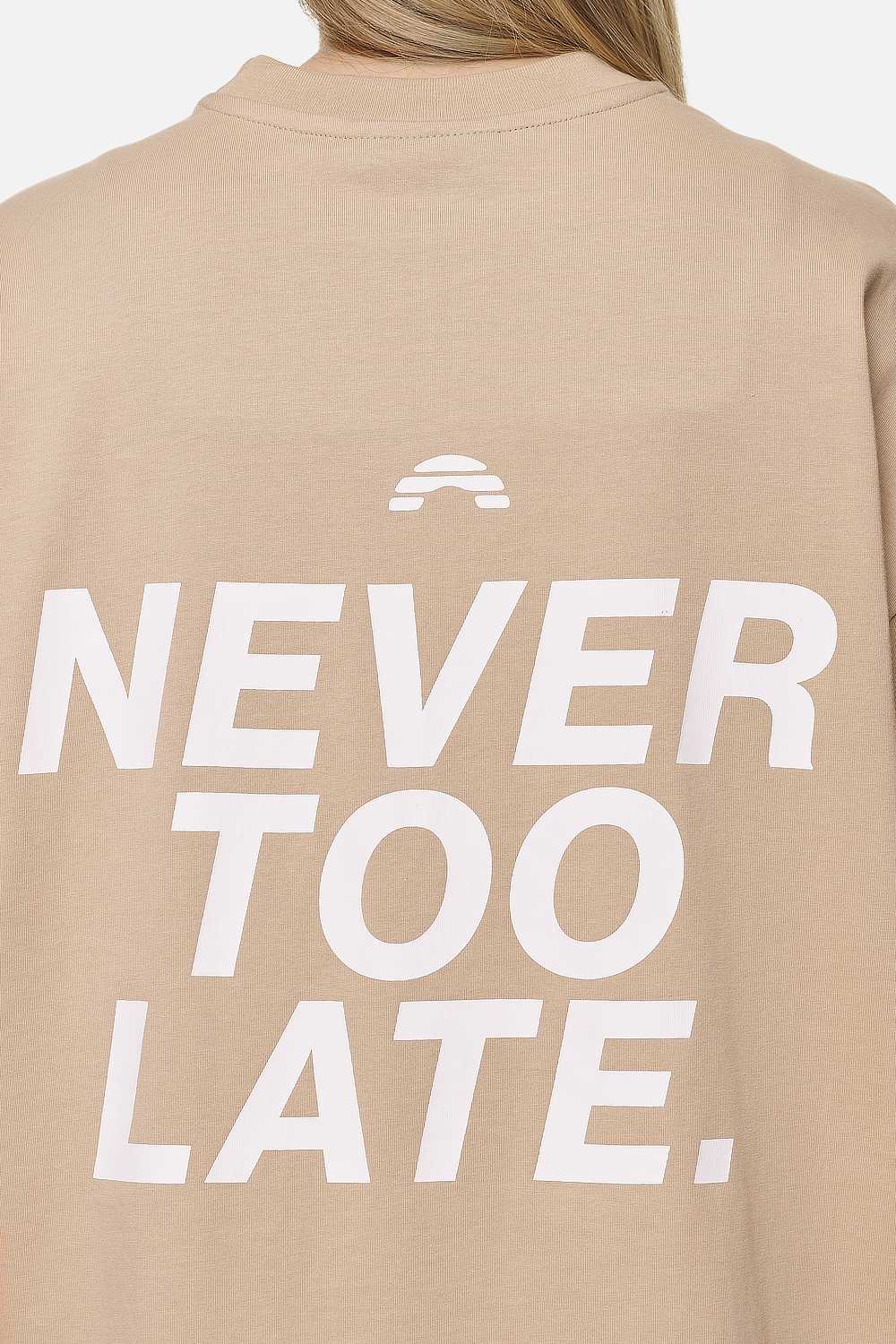 Pegador Airville Heavy Oversized Tee Washed Safari Sand Detailshot aus der Never Too Late Kollektion für DaHerren