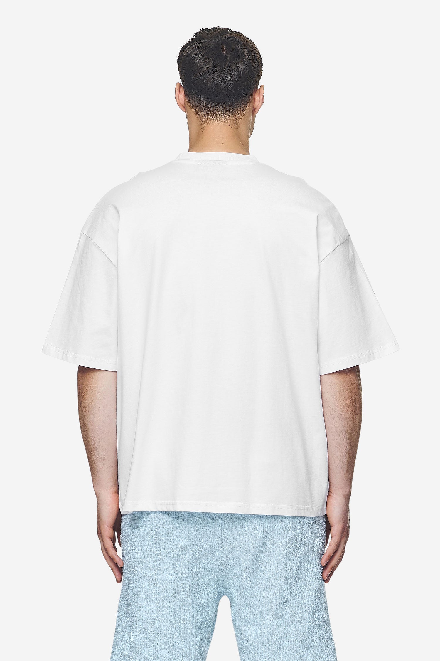 Pegador Leono Boxy Tee White Baby Blue Gegenansicht aus der Next Wave Kollektion für Herren