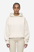 Pegador Clarita Logo Oversized Hoodie Washed Coast Sand White Gum Hauptansicht aus der Next Wave Kollektion für DaHerren