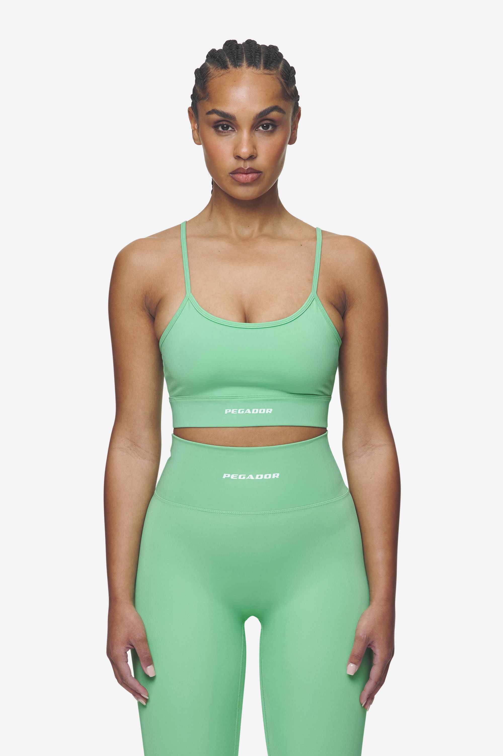 Pegador Taja Sport Bra Peppermint Green White Hauptansicht aus der Next Wave Kollektion für DaHerren