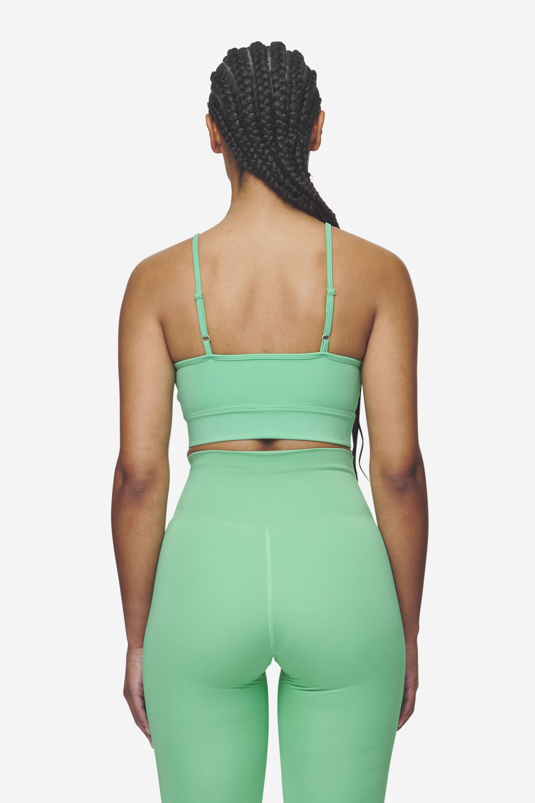 Pegador Taja Sport Bra Peppermint Green White Gegenansicht aus der Next Wave Kollektion für DaHerren