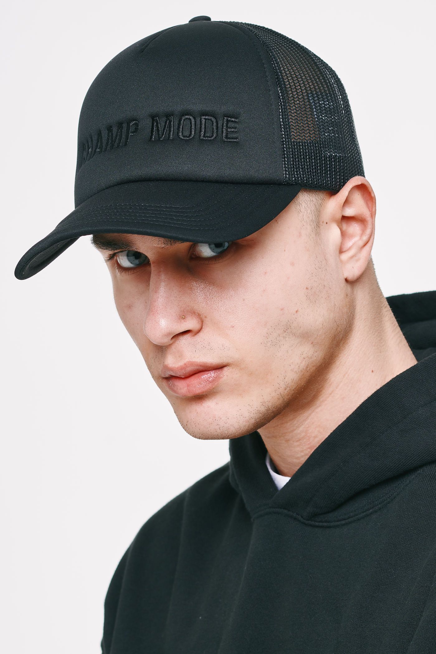 Pegador Mike Trucker Cap Black Hauptansicht aus der Heavyweight Champions Kollektion für Herren