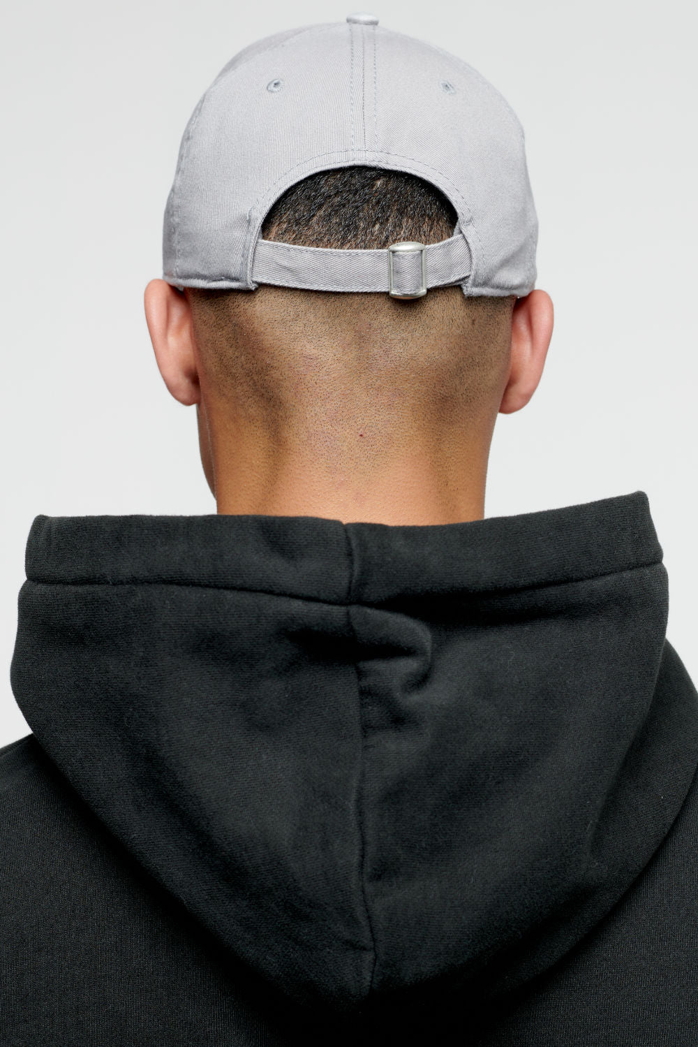 Pegador Taunin Destroyed Cap Grey Seitenansicht aus der No Role Model Kollektion für Herren