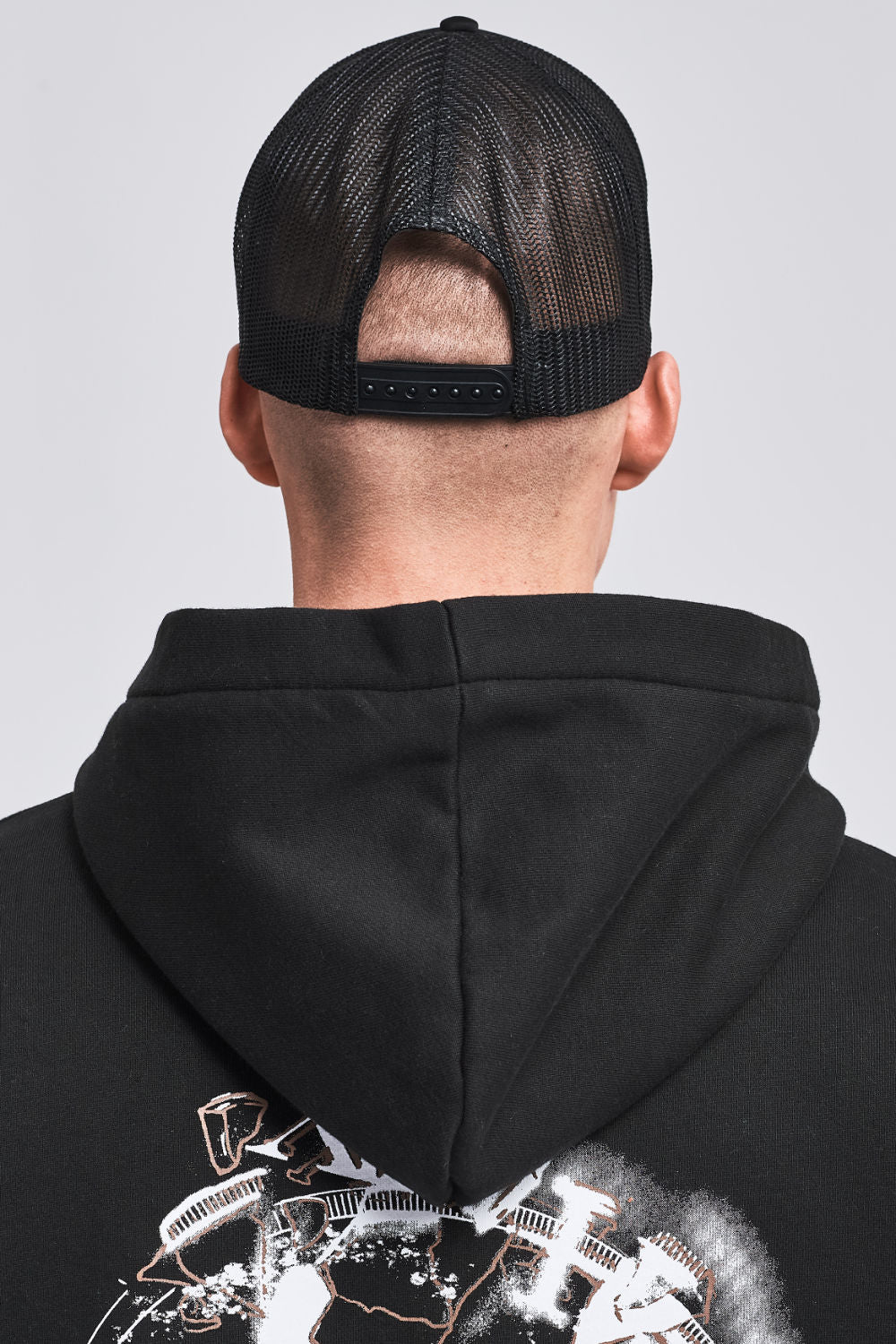 Pegador No Regrets Trucker Cap Black White Seitenansicht aus der Life We Chose Kollektion für Herren