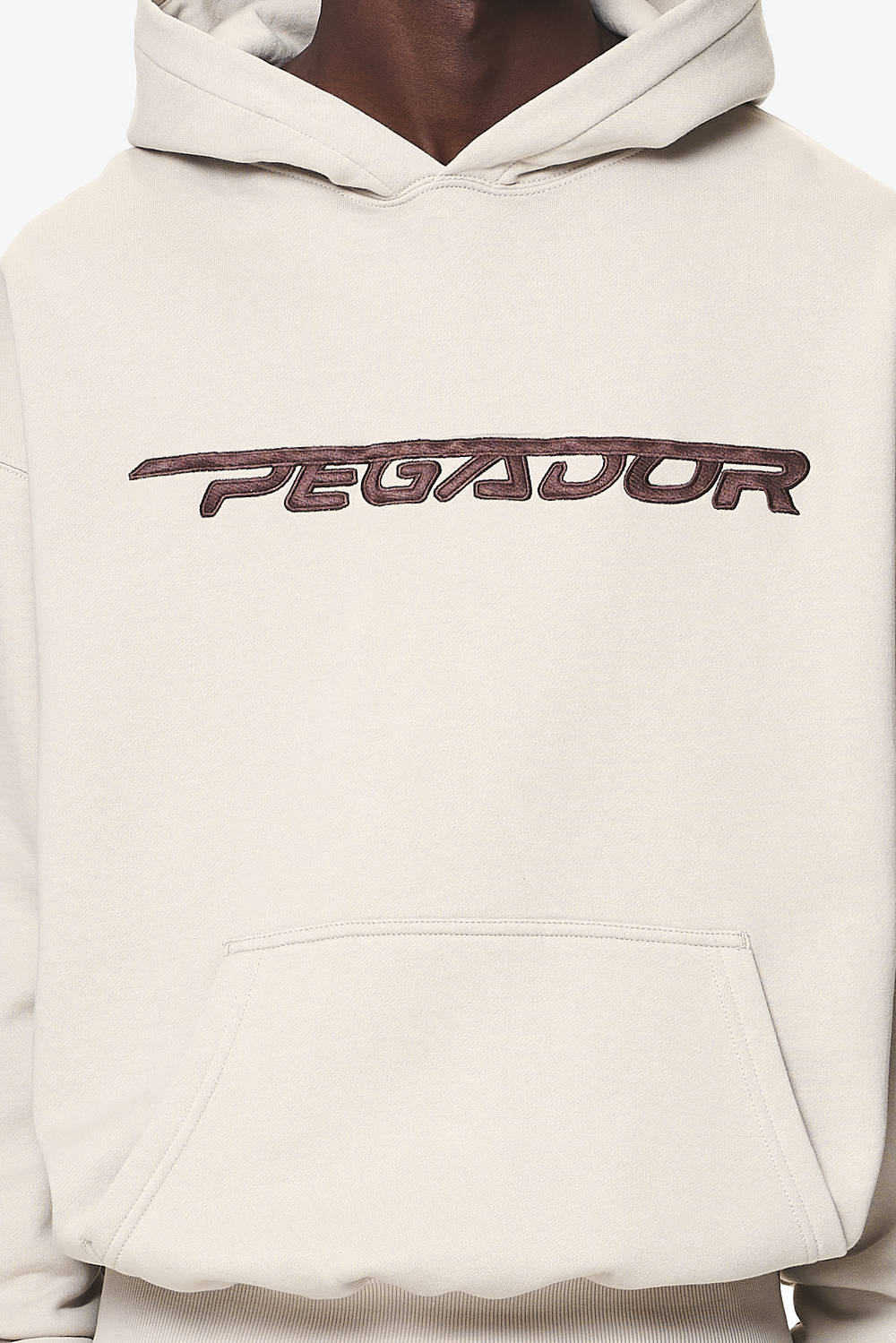 Pegador Manor Oversized Hoodie Washed Dust Cream Detailshot aus der Do not Disturb Kollektion für Herren