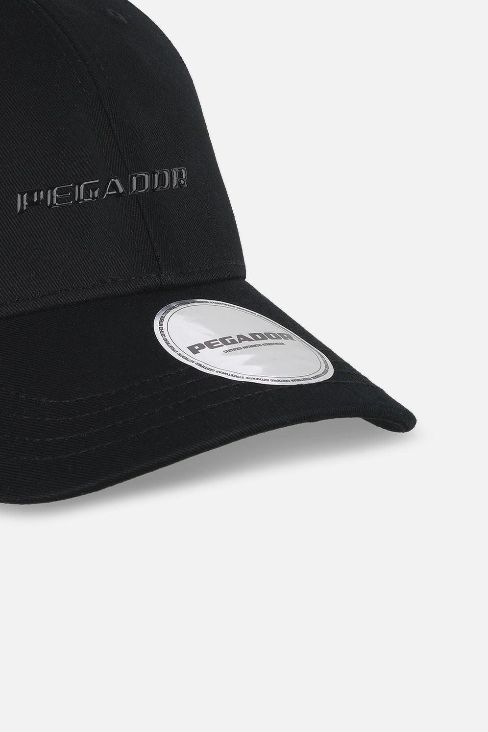 Pegador Logo Cap Black Gegenansicht aus der Never Too Late Kollektion für Herren