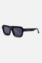 Pegador Paso Sunglasses Black Ganzkörper Bild aus der Never Too Late Kollektion für Herren