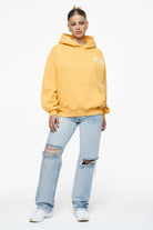 Pegador Roma Oversized Hoodie Vintage Washed Golden Sun Ganzkörper Bild aus der Finer Things Kollektion für DaHerren