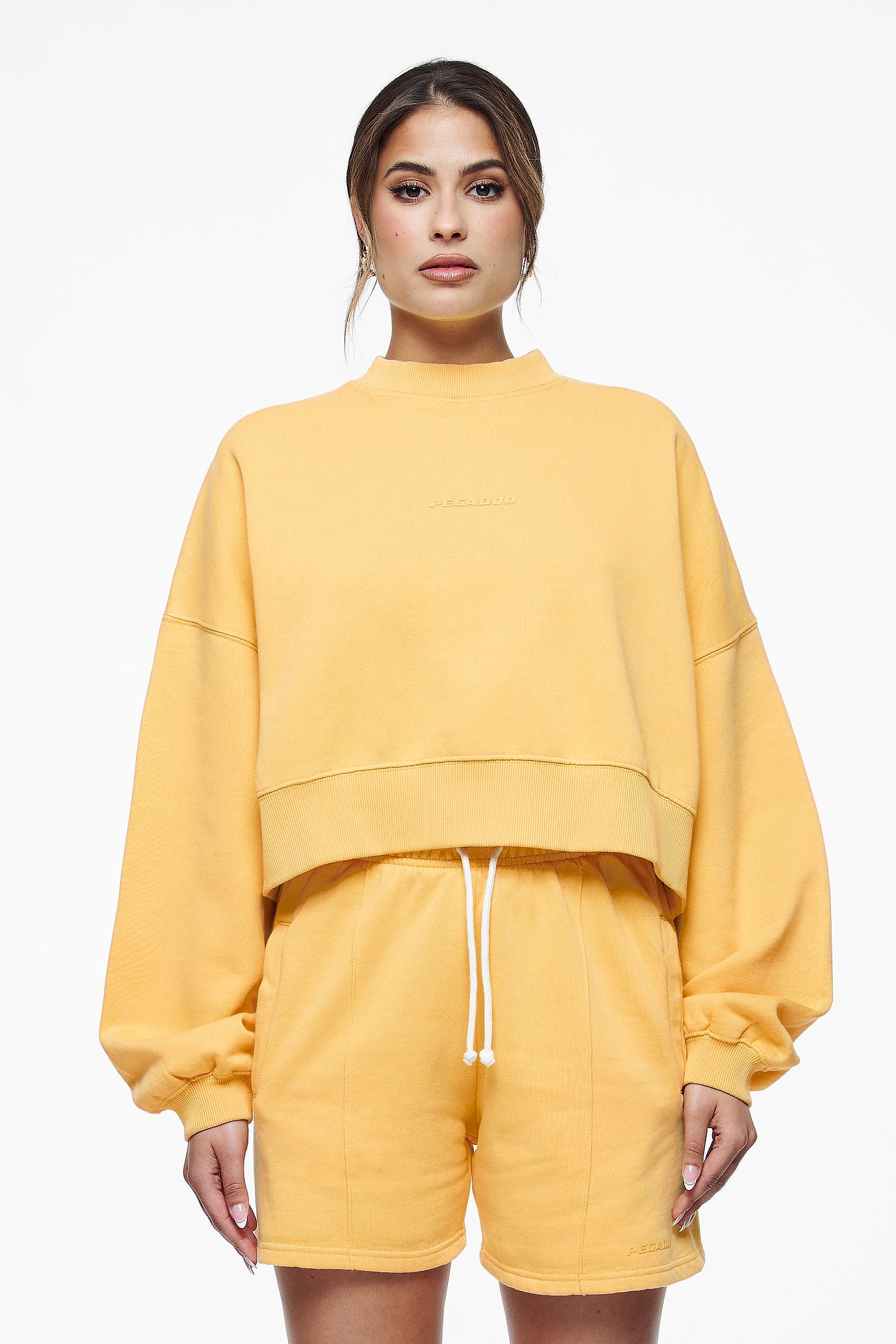 Pegador Londa Cropped Oversized Sweater Vintage Washed Golden Sun Gum Hauptansicht aus der Finer Things Kollektion für DaHerren