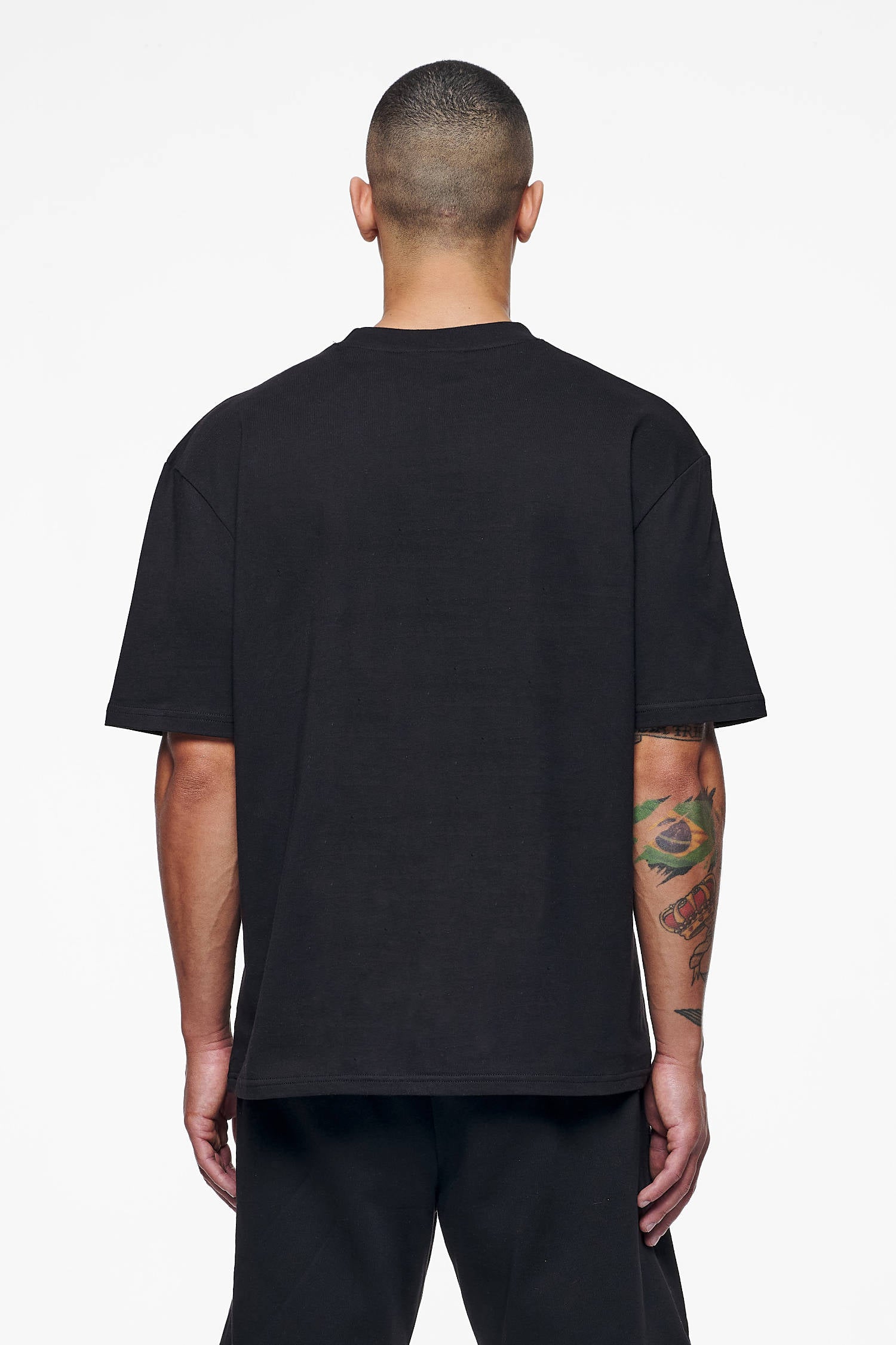 Pegador Logo Oversized Tee Black Black Gum Gegenansicht aus der Finer Things Kollektion für Herren