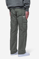 Pegador Risley Cargo Pants Khaki Gegenansicht aus der PEGADOR® Jeans Kollektion für Herren