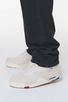 Pegador Tibo Baggy Jeans Washed Black Detailshot aus der Built to Last Kollektion für Herren