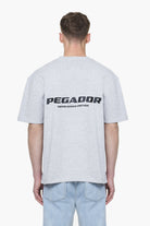 Pegador Colne Logo Oversized Tee Grey Melange Hauptansicht aus der Built to Last Kollektion für Herren