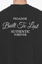 Pegador Tavery Oversized Tee Vintage Washed Onyx Black Detailshot aus der Built to Last Kollektion für Herren