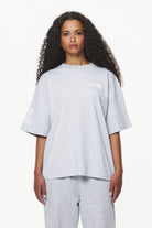 Pegador Pall Heavy Oversized Tee Grey Melange Seitenansicht aus der Built to Last Kollektion für DaHerren