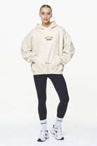 Pegador Harley Oversized Hoodie Vintage Washed Bone White Ganzkörper Bild aus der Built to Last Kollektion für DaHerren
