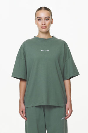 Pegador Thames Heavy Oversized Tee Vintage Washed Garden Green Hauptansicht aus der Built to Last Kollektion für DaHerren