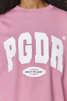 Pegador Keats Heavy Oversized Tee Vintage Washed Rust Pink Detailshot aus der Built to Last Kollektion für DaHerren