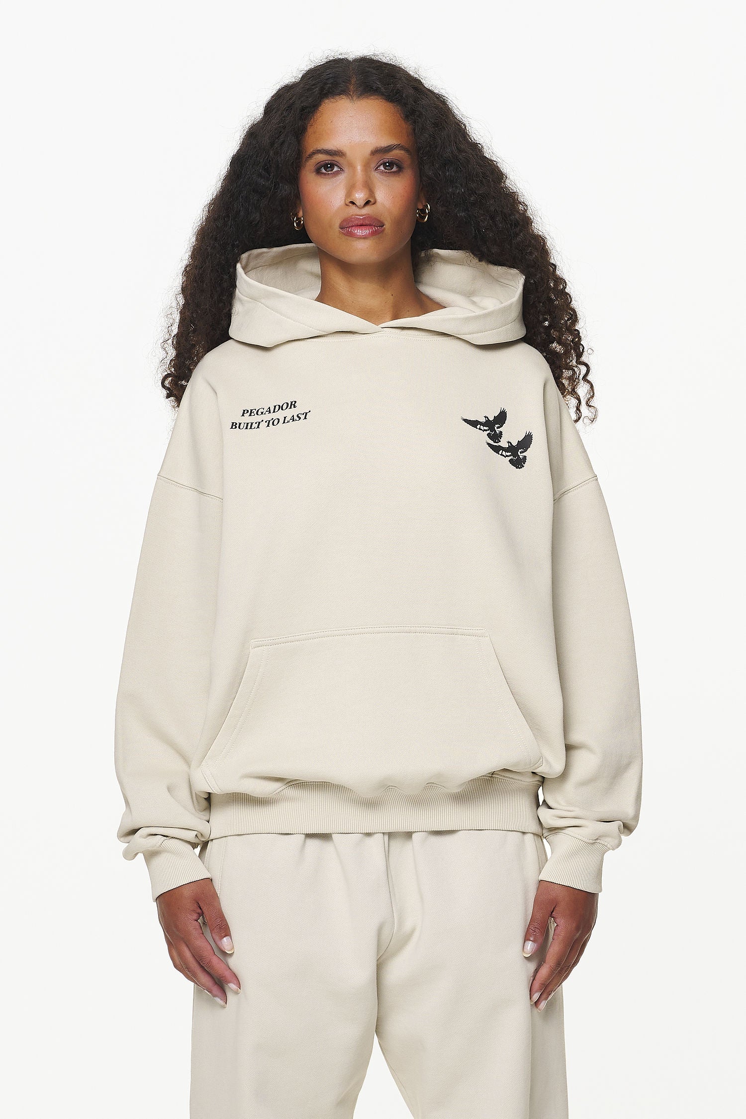 Pegador Portobello Oversized Hoodie Vintage Washed Bone White Seitenansicht aus der Built to Last Kollektion für DaHerren