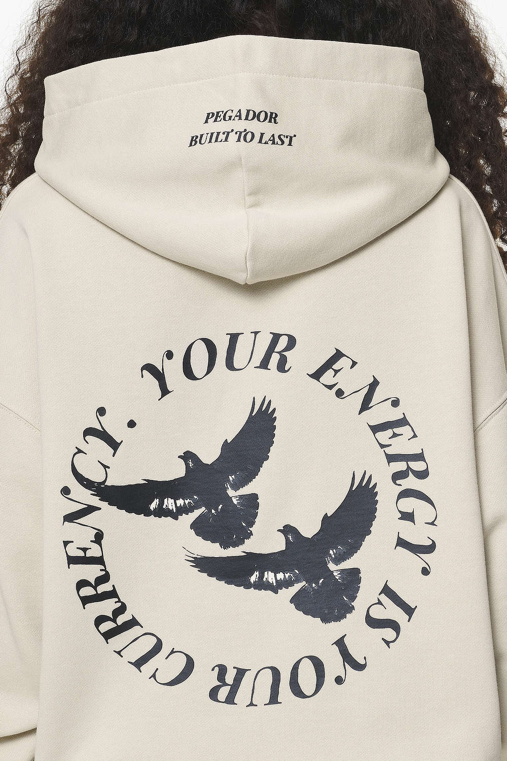 Pegador Portobello Oversized Hoodie Vintage Washed Bone White Detailshot aus der Built to Last Kollektion für DaHerren