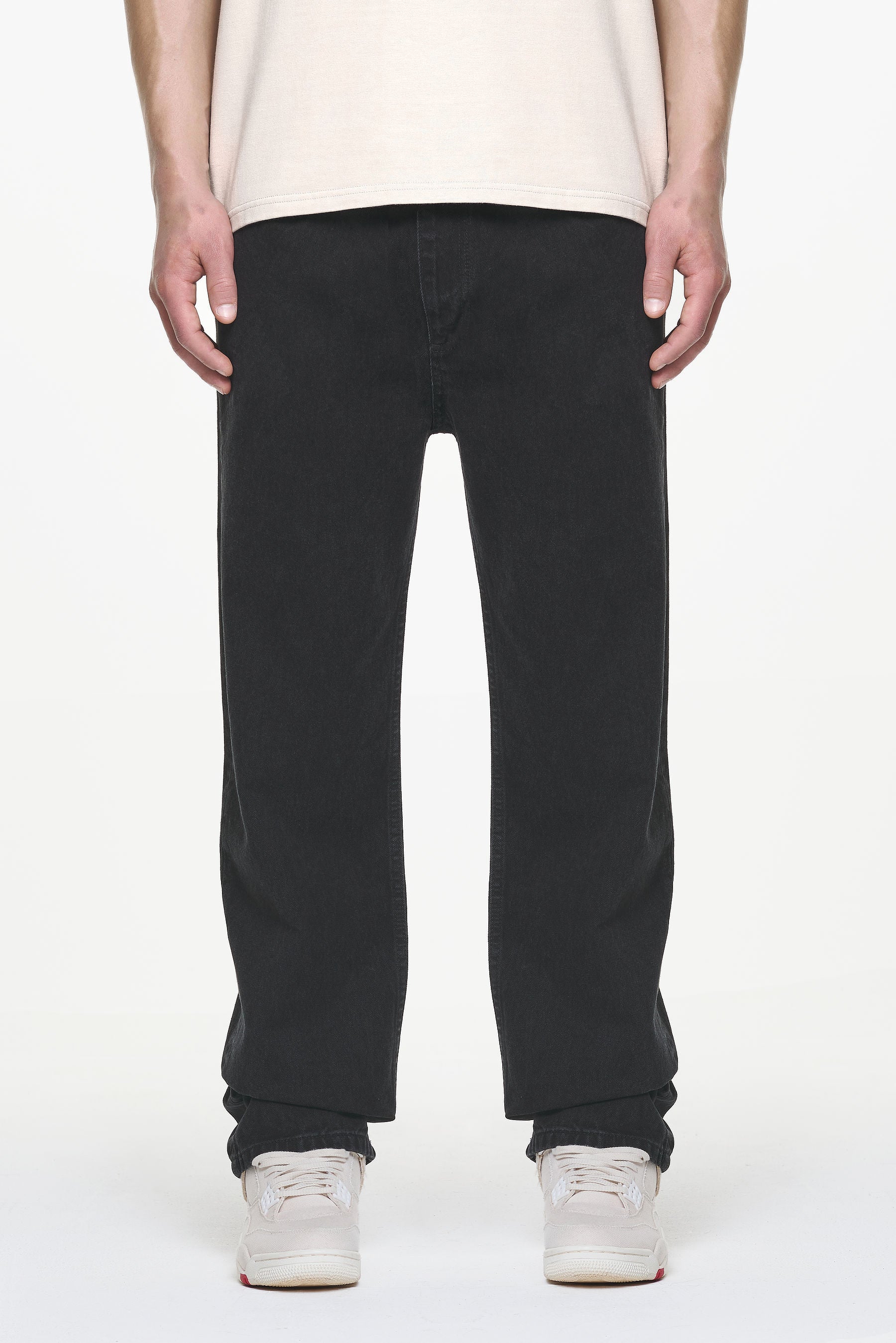 Pegador Tibo Baggy Jeans Washed Black Hauptansicht aus der Built to Last Kollektion für Herren