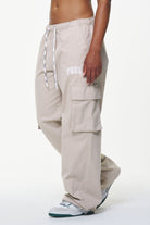 Pegador Vine Cargo Pants Fossil Taupe Hauptansicht aus der Built to Last Kollektion für DaHerren