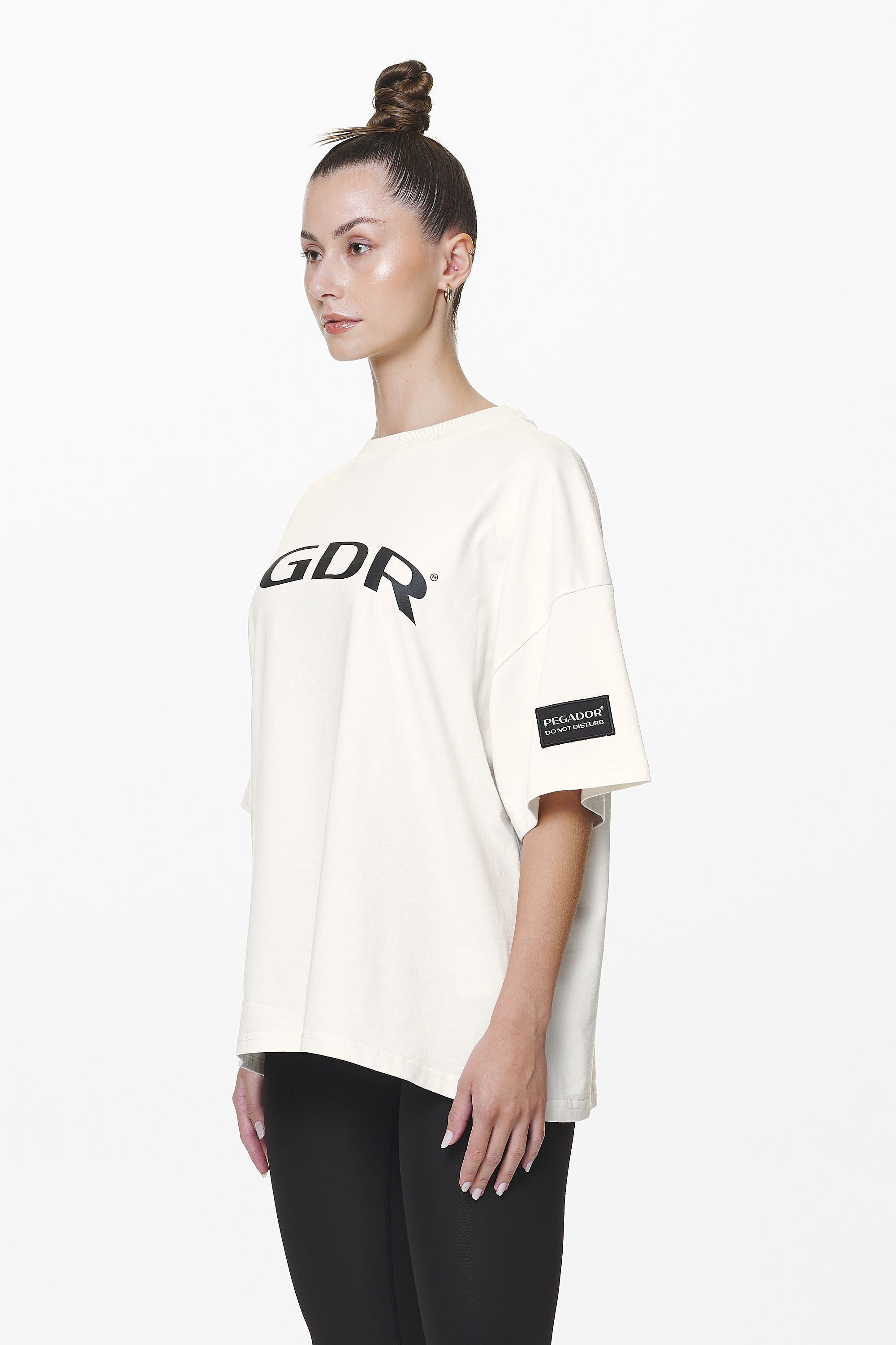 Pegador Troms Heavy Oversized Tee Washed Salty Cream Gegenansicht aus der Do not Disturb Kollektion für DaHerren