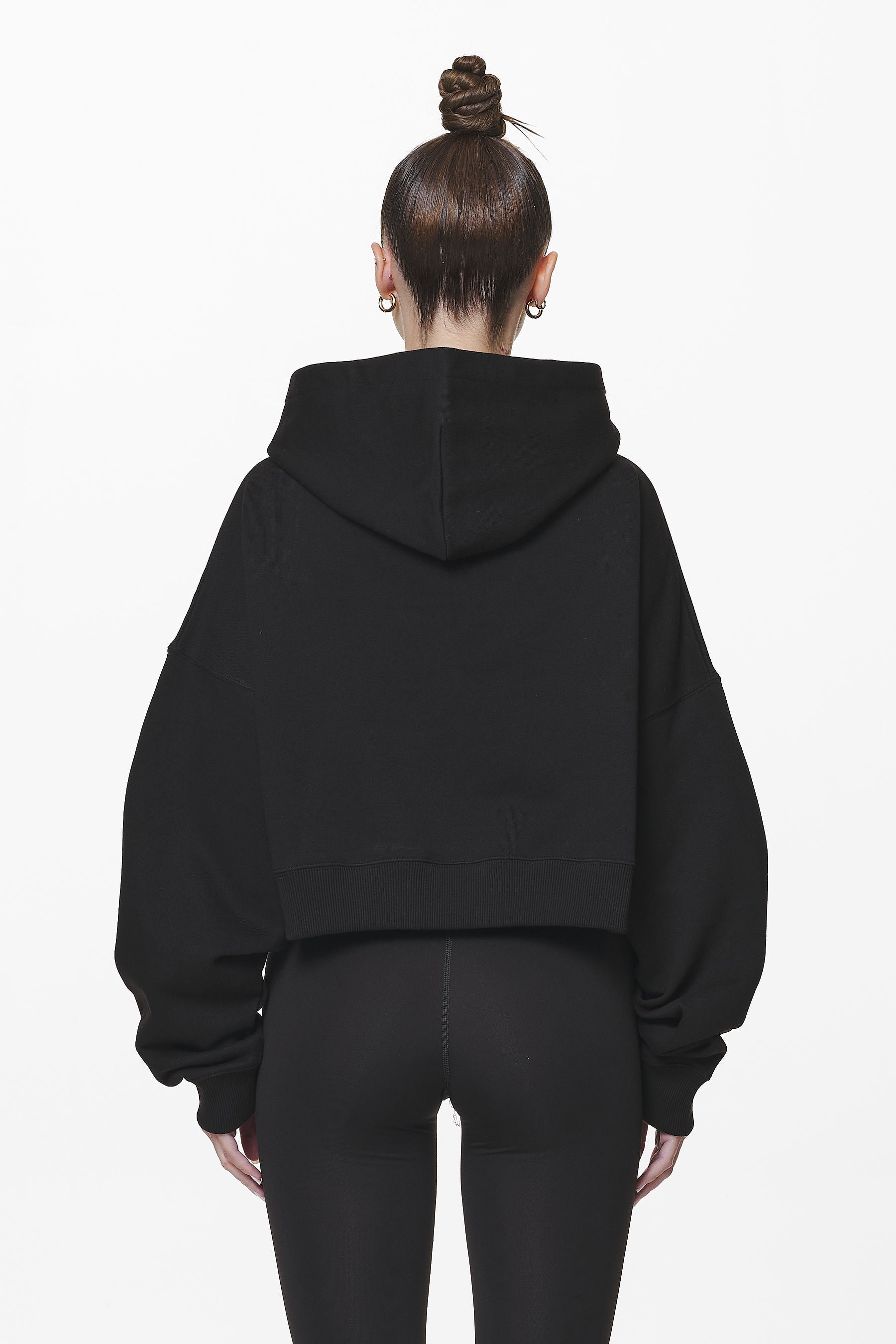 Pegador Troms Oversized Cropped Hoodie Black Gegenansicht aus der Do not Disturb Kollektion für DaHerren