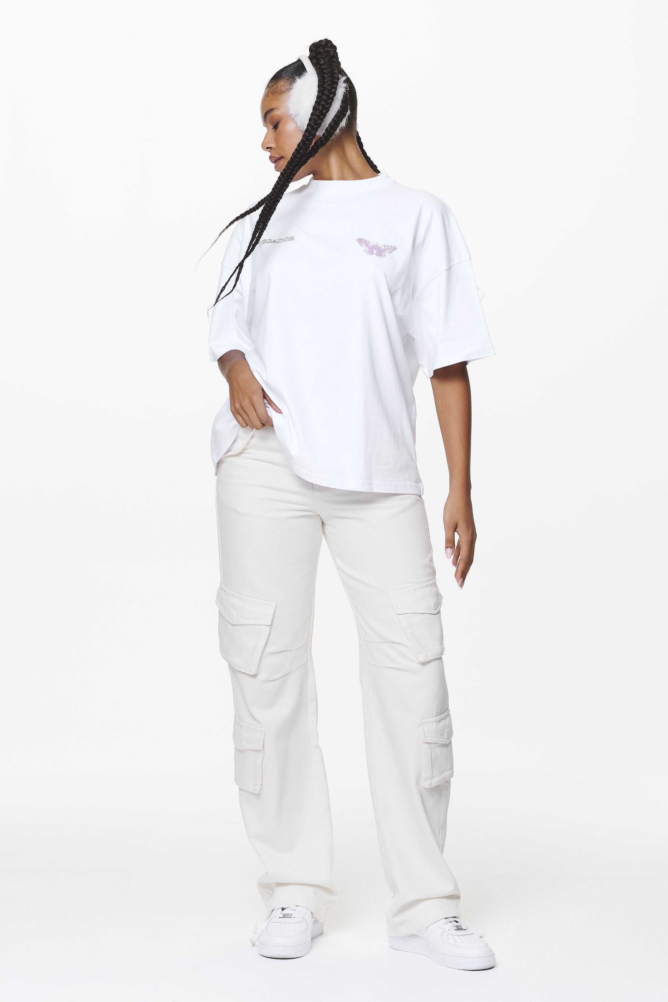 Pegador Eira Oversized Tee White Ganzkörper Bild aus der Do not Disturb Kollektion für DaHerren