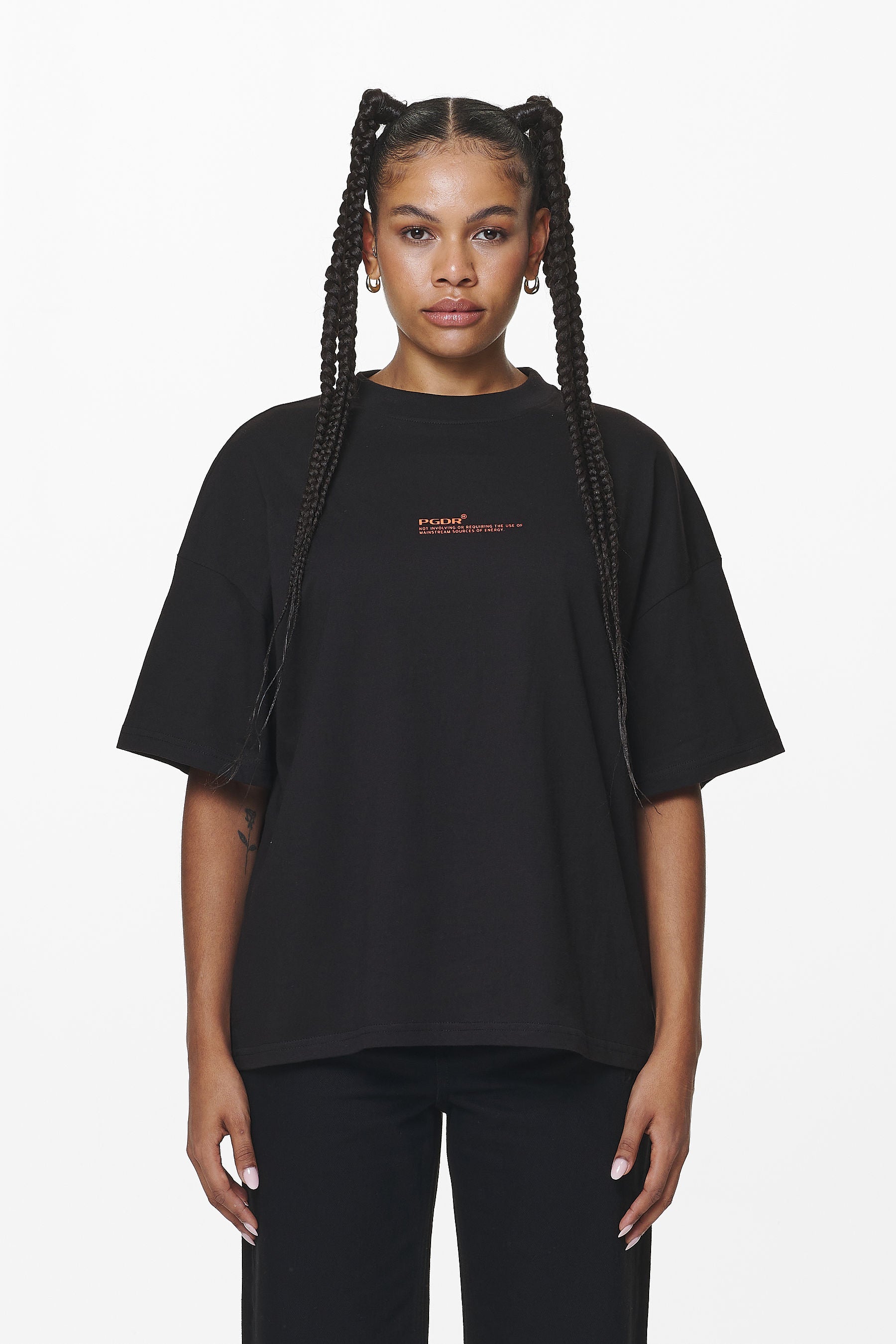 Pegador Navisk Heavy Oversized Tee Black Seitenansicht aus der Do not Disturb Kollektion für DaHerren