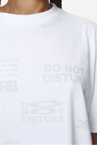 Pegador Groven Heavy Oversized Tee White Detailshot aus der Do not Disturb Kollektion für DaHerren