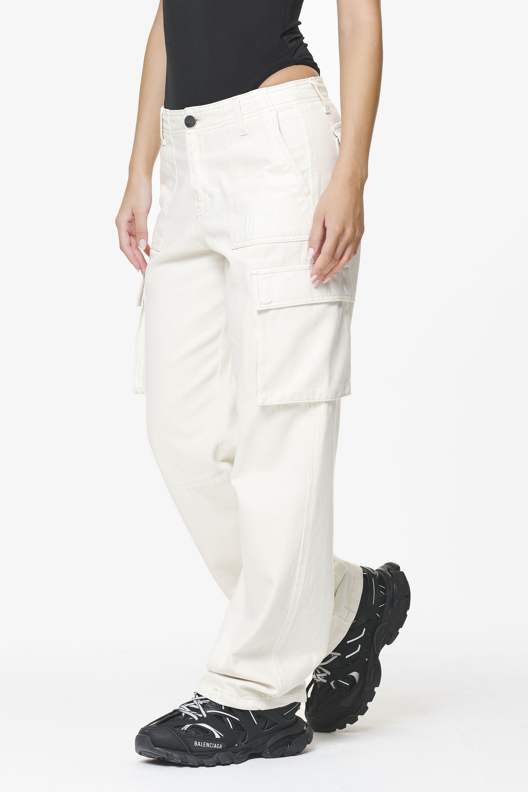 Pegador Bodo Wide Cargo Pants Salty Cream Hauptansicht aus der Do not Disturb Kollektion für DaHerren