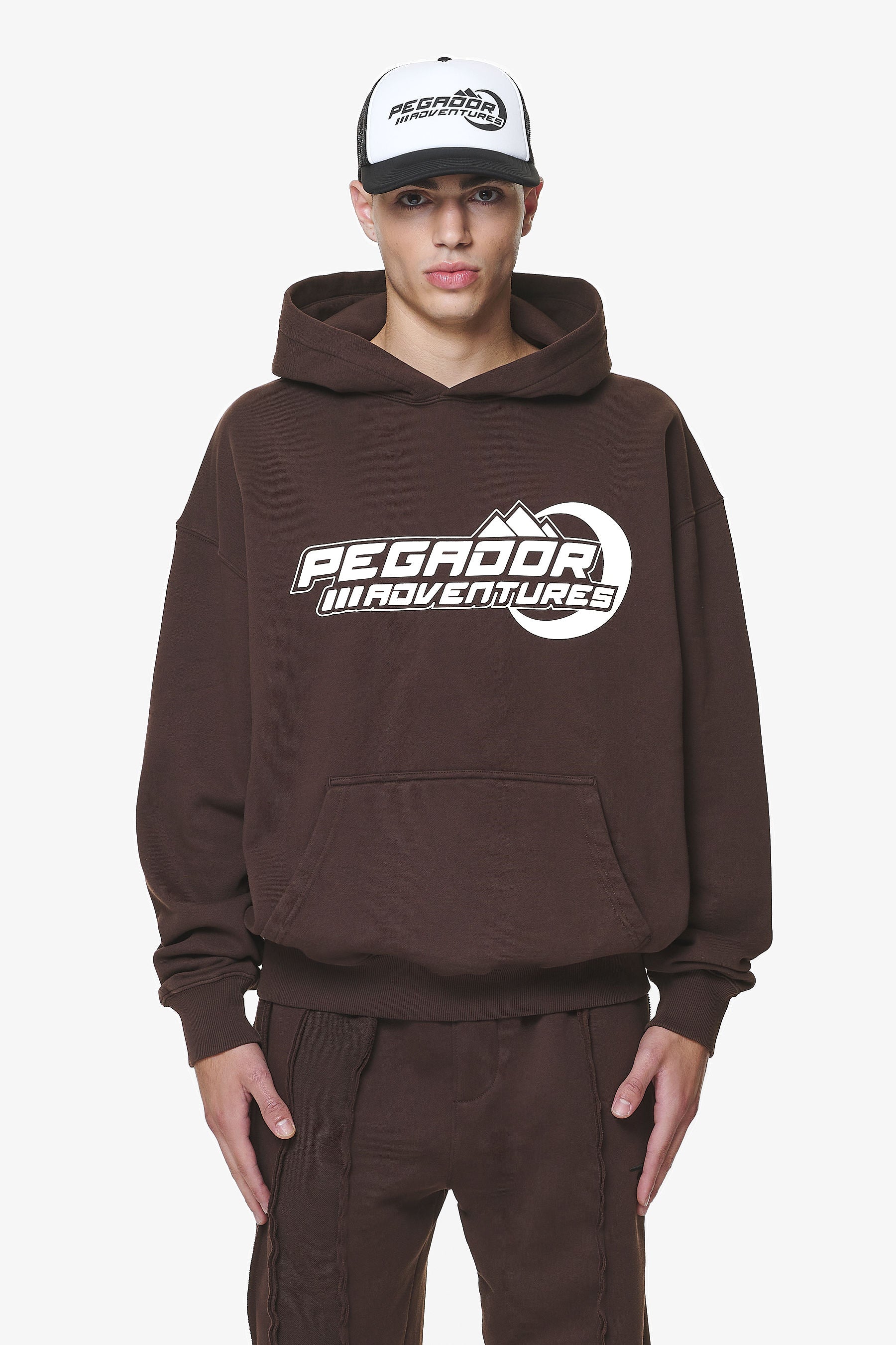 Pegador Eazor Oversized Hoodie Washed Oak Brown Hauptansicht aus der Do not Disturb Kollektion für Herren