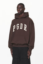 Pegador Layton Oversized Hoodie Washed Oak Brown Seitenansicht aus der Do not Disturb Kollektion für Herren