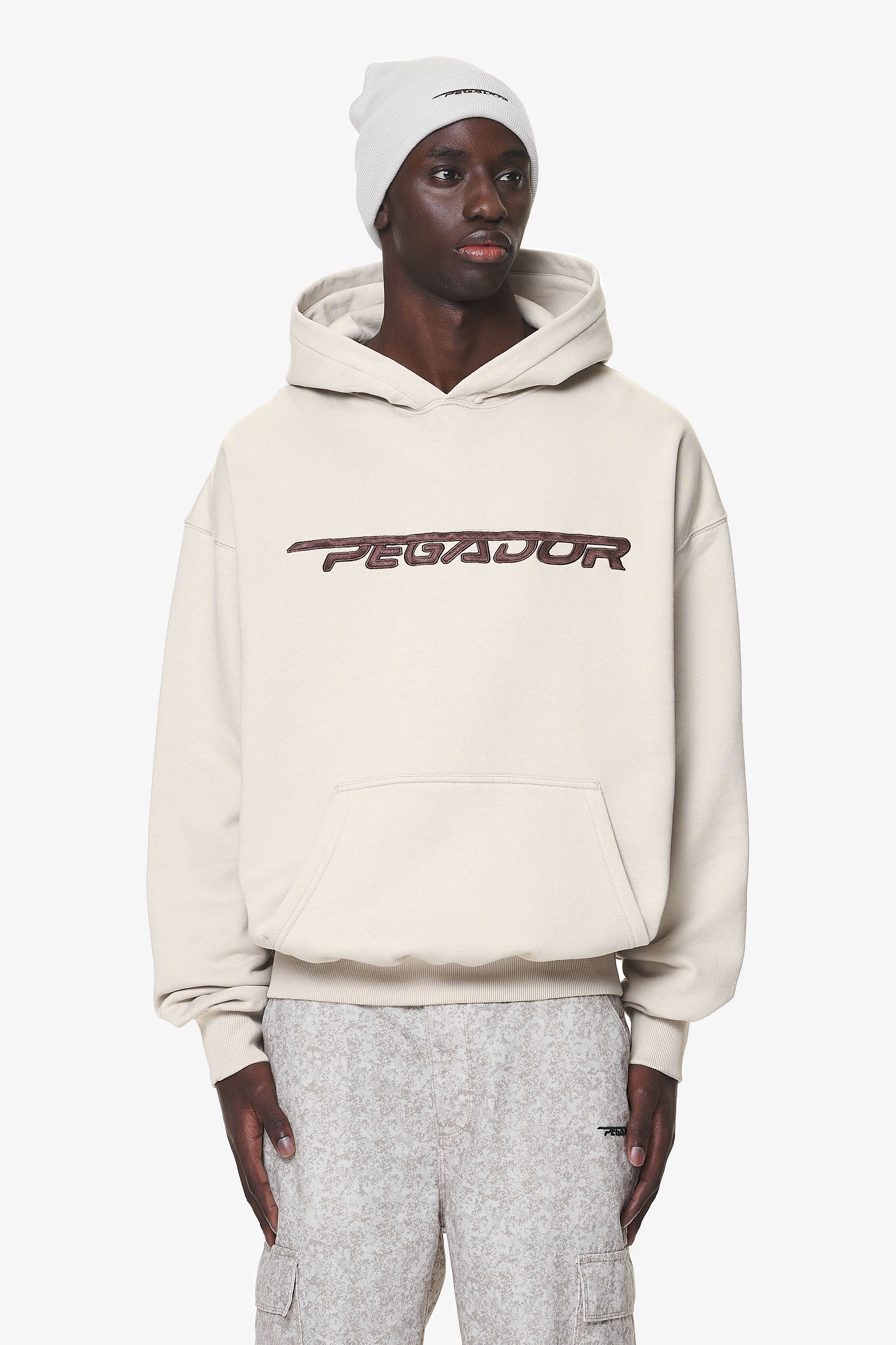 Pegador Manor Oversized Hoodie Washed Dust Cream Hauptansicht aus der Do not Disturb Kollektion für Herren