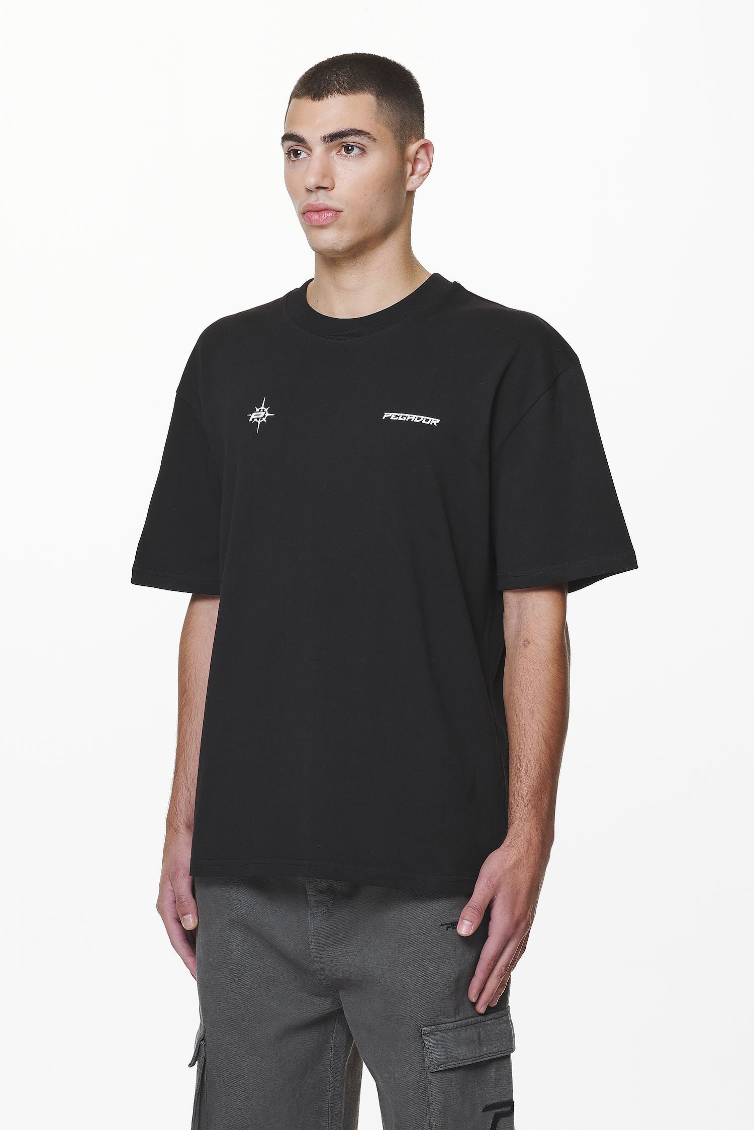 Pegador Gien Oversized Tee Black Gegenansicht aus der Do not Disturb Kollektion für Herren